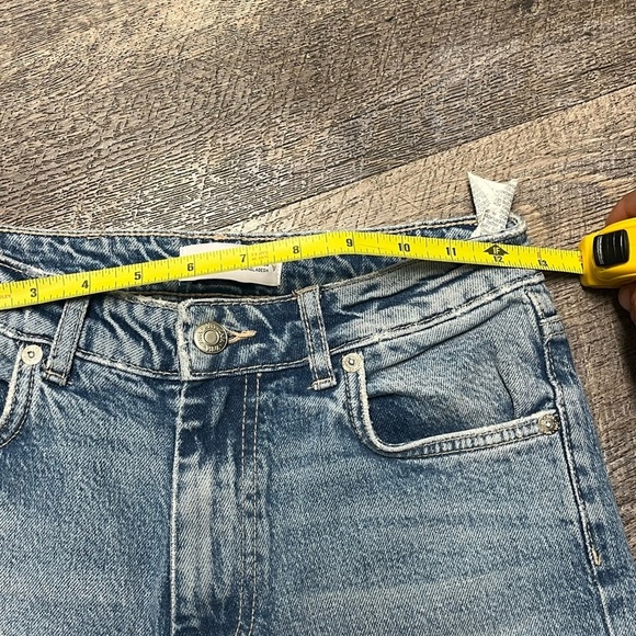 Zara Classic Blue Denim Jeans - Picture 7 of 15